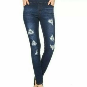 🌟🌟SOLD🌟🌟z MED distressed dark blue jeggings